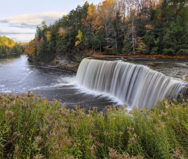 Tahquamenon Falls from the side, showing the full drop